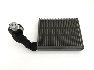 _b142445 トヨタ アルテッツァ AS200 Zエディション GXE10 エバポレーター エキパン エアコン クーラー