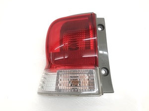 _b150165 ダイハツ タント X L375S テールランプ ライト レンズ 左 LH D066 L385S