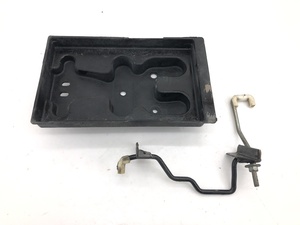 _b165012 ダイハツ ハイゼットカーゴ デラックス S330V バッテリートレー トレイ ホルダー ケース ボックス ステー 74411-B5010 S320V S321