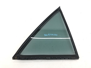 _b166193 トヨタ アルテッツァ RS200 SXE10 ドア クォーター ガラス 小窓 ウィンドウ リア リヤ 右 R/RH M2F3 GXE10 JCE10 ジータ