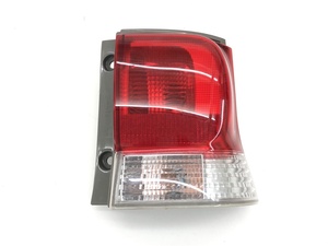 _b149773 ダイハツ タント Xスペシャル L375S テールランプ ライト レンズ 右 RH D066 L385S