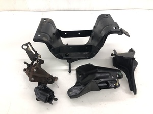 _b181908 ホンダ バモスホビオ プロ HJ1 エンジンマウントブラケット ステー E07Z HM3 HM4 HJ2 バモス HM1 HM1 アクティバン HH5 HH6