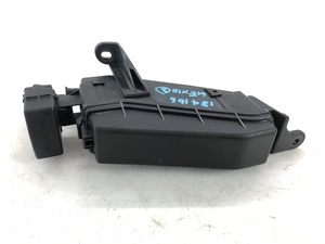 _b184166 トヨタ アルテッツァ AS200 ワイズセレクション GXE10 ヒューズボックス エンジンルーム側 (2) 82662-53032 90987-02012 SXE10