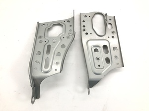 _b185401 トヨタ クレスタ スーパールーセントL GX100 オーディオ ステー ブラケット 83211-22180 JZX100 JZX105 GX105 マークⅡ