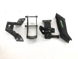 _b189453 スズキ キャリイ KU DC51T エンジンマウントブラケット ステー F6A DD51T エブリイ DE51V DF51V