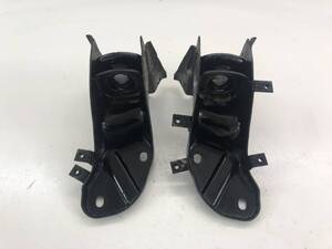 _b189723 ダイハツ ハイゼットトラック S82P ロアアームブラケット ステー S80P S81P S83P