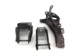 _b190252 スズキ エブリイ ジョイン リミテッド DE51V エンジンマウントブラケット ステー F6A DF51V キャリイ DC51T DD51T