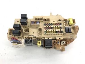 _b190556 トヨタ マークⅡ 2.0 グランデ GX100 ヒューズボックス 室内側 89221-22100 123300-2160 JZX100 JZX105 GX105 チェイサー