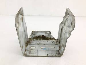 _b189723 ダイハツ ハイゼットトラック S82P バッテリー ケース ボックス 038 S80P S81P S83P