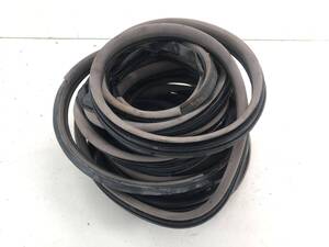 _b192224 トヨタ クレスタ 2.0 スーパールーセント GX100 ウェザーストリップ ゴム フロント リア リヤ ドア 左右 ボディ側 (1) FL40 JZX