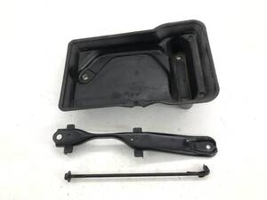 _b195701 トヨタ マークⅡ 2.0 グランデ レガリア GX10 0バッテリートレー トレイ ホルダー ケース ボックス ステー 1G-FE JZX100 JZX105