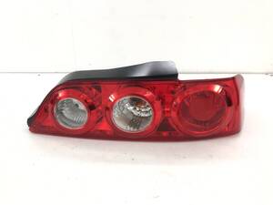 _b196513 ホンダ インテグラ タイプS DC5 テールランプ ライト レンズ 右 RH 220-22536 タイプR