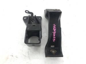 _b196869 スズキ エブリイ PA DA64V エンジンマウントブラケット ステー K6A ワゴン DA64W マツダスクラム DG64V DG64W