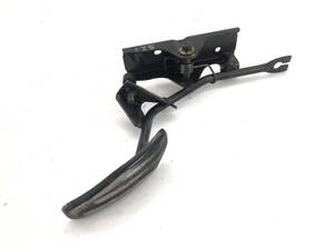 _b197015 マツダ スクラムバン PA DG64V アクセルペダル ワゴン DG64W スズキ エブリイ DA64V DA64W