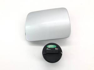 _b197336 トヨタ マークⅡ 2.0 グランデ GX100 給油口 キャップ 燃料 フィラー フューエルリッド ふた 蓋 カバー 199 JZX100 JZX105 GX105