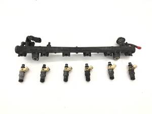 _b197336 トヨタ マークⅡ 2.0 グランデ GX100 インジェクター 4穴 デリバリーパイプ付き 23250-70110 1G-FE GX105 チェイサー クレスタ