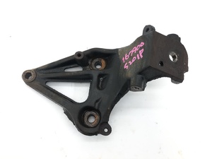 _b167900 ダイハツ ハイゼットトラック エアコン パワステ スペシャル S201P エンジンマウントブラケット ステー KF-VE S211P