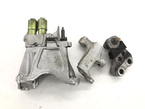 _b181383 ホンダ CR-Z アルファ ZF1 エンジンマウントブラケット ステー LEA-MF6 ZF2