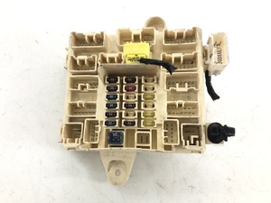 _b184166 トヨタ アルテッツァ AS200 ワイズセレクション GXE10 ヒューズボックス 室内側 (2) 90987-04002 056700-6780 SXE10 JCE10 ジータ