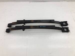 _b189723 ダイハツ ハイゼットトラック S82P サスペンション リア リヤ リーフスプリング 板バネ 左右 シャックル付き S80P S81P S83P