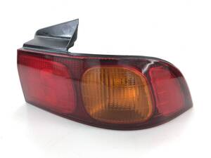 _b197532 ホンダ インテグラ Xi-G DB6 テールランプ ライト レンズ 右 RH 220-22235 93-07081 DB7 DB9 タイプR DB8