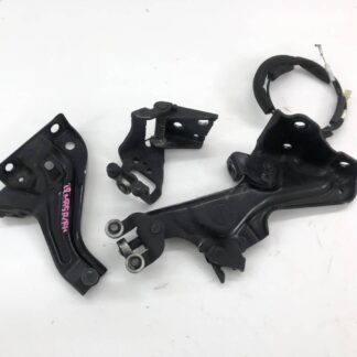 _b192555 ホンダ N-BOX カスタムG ターボパッケージ JF1 スライド ドア ヒンジ ステー 金具 ガイドローラー リア リヤ 右 R/RH JF2