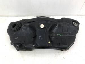 _b197735 トヨタ マークⅡ 2.5 グランデG JZX110 燃料タンク フューエル GX110