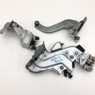 _b149773 ダイハツ タント Xスペシャル L375S スライドドア ヒンジ ステー 金具 ガイドローラー リア リヤ 左 R/LH S28 L385S