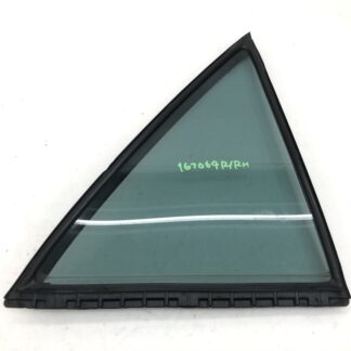 _b167064 トヨタ アルテッツァ RS200 SXE10 ドア クォーター ガラス 小窓 ウィンドウ リア リヤ 右 R/RH M2F3 GXE10 JCE10 ジータ