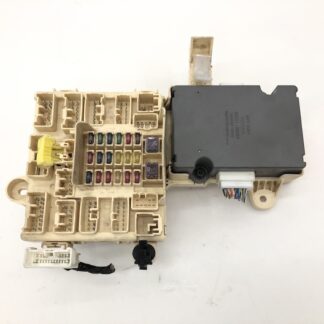 _b141513 トヨタ アルテッツァ AS200 Zエディション GXE10 ヒューズボックス 室内側 (1) 89221-53020 244000-0050 90987-02012