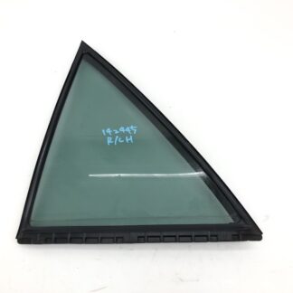 _b142445 トヨタ アルテッツァ AS200 Zエディション GXE10 ドア クォーター ガラス 小窓 ウィンドウ リア リヤ 左 R/LH M2F3 SXE10 JCE10