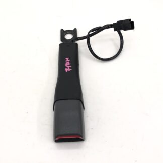 _b153206 ダイハツ ムーヴコンテ カスタムRS L575S シートベルト キャッチ バックル 受け フロント 右 F/RH FF11 L585S