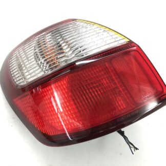 _b175227 スバル レガシィツーリングワゴン B-SPORT BH5 テールランプ ライト レンズ 左 LH 4835A