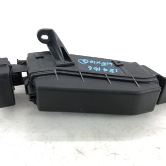 _b184166 トヨタ アルテッツァ AS200 ワイズセレクション GXE10 ヒューズボックス エンジンルーム側 (2) 82662-53032 90987-02012 SXE10