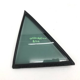 _b105401 トヨタ アルテッツァジータ AS200 Zエディション GXE10W ドア クォーター ガラス 小窓 ウィンドウ リア リヤ 左 R/LH SXE10 JCE10