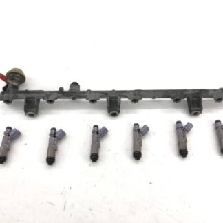 _b190556 トヨタ マークⅡ 2.0 グランデ GX100 インジェクター 4穴 デリバリーパイプ付き 1G-FE 23250-70120 GX105 チェイサー クレスタ