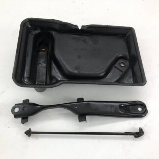 _b194422 トヨタ マークⅡ 2.0 グランデ レガリア GX100 バッテリートレー トレイ ホルダー ケース ボックス ステー 1G-FE JZX100 JZX105