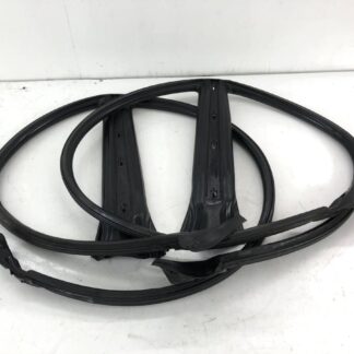 _b195701 トヨタ マークⅡ 2.0 グランデ レガリア GX100 ウェザーストリップ ゴム フロント リア リヤ ドア 左右 ボディ側 (2) AT40 JZX100