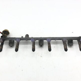 _b196680 トヨタ クレスタ 2.0 スーパールーセント GX100 インジェクター 4穴 デリバリーパイプ付き 23250-70120 1G-FE 23250-70120 GX105