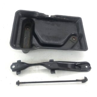 _b196680 トヨタ クレスタ 2.0 スーパールーセント GX100 バッテリートレー トレイ ホルダー ケース ボックス ステー 1G-FE JZX100 JZX105