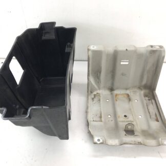 _b197015 マツダ スクラムバン PA DG64V バッテリートレー トレイ ホルダー ケース ボックス 72531-68H00 UG 26U ワゴン DG64W