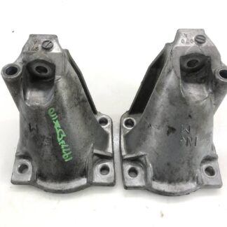 _b197735 トヨタ マークⅡ 2.5 グランデG JZX110 エンジンマウントブラケット ステー 1JZ-FSE