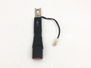 _b144533 スズキ ワゴンR FX MH23S シートベルト キャッチ フロント 右 F/RH C04 マツダ AZワゴン MJ23S