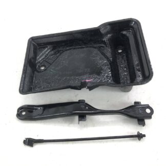 _b188221 トヨタ マークⅡ 2.0 グランデ GX100 バッテリートレー トレイ ホルダー ケース ボックス ステー 1G-FE JZX100 JZX105 GX105