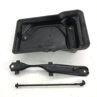 _b195701 トヨタ マークⅡ 2.0 グランデ レガリア GX10 0バッテリートレー トレイ ホルダー ケース ボックス ステー 1G-FE JZX100 JZX105