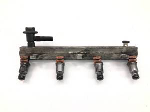 _b198960 トヨタ セリカ GT-R ST182 インジェクター デリバリーパイプ付き 23250-74080 3S-GE ST183 ST185
