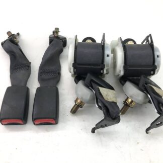 _b201363 ホンダ パートナー 1.5EL EY7 シートベルト キャッチ 受け バックル セット リア リヤ 左右 K EY6 EY8 EY9 オルティア EL1 EL2