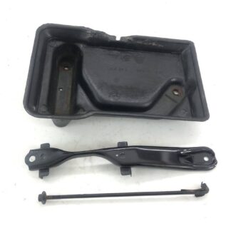 トヨタ クレスタ 2.0 スーパールーセント GX100 バッテリートレー トレイ ホルダー ケース ボックス ステー 1G-FE JZX100 JZX105 _b196680