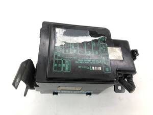 ホンダ インテグラ Xi-G DB6 ヒューズボックス エンジンルーム側 (1) 056700-7250 DB7 DB9 タイプR DB8 DC2 DC1 _b197532